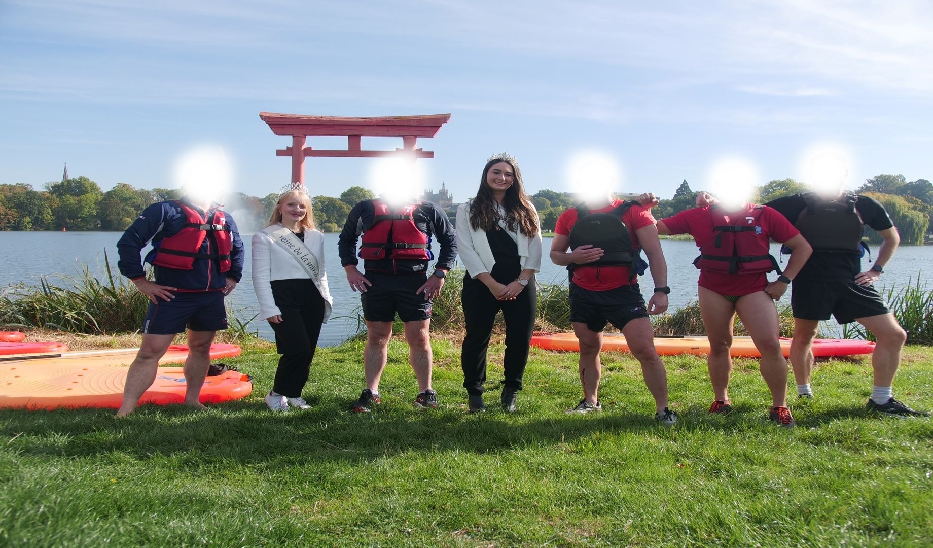 photo de sportifs au plan d'eau de Metz, avec la reine de la mirabelle 2021